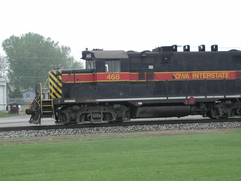 IAIS 468 at Altoona, IA on 05-May-2001