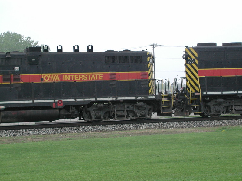 IAIS 468 at Altoona, IA on 05-May-2001