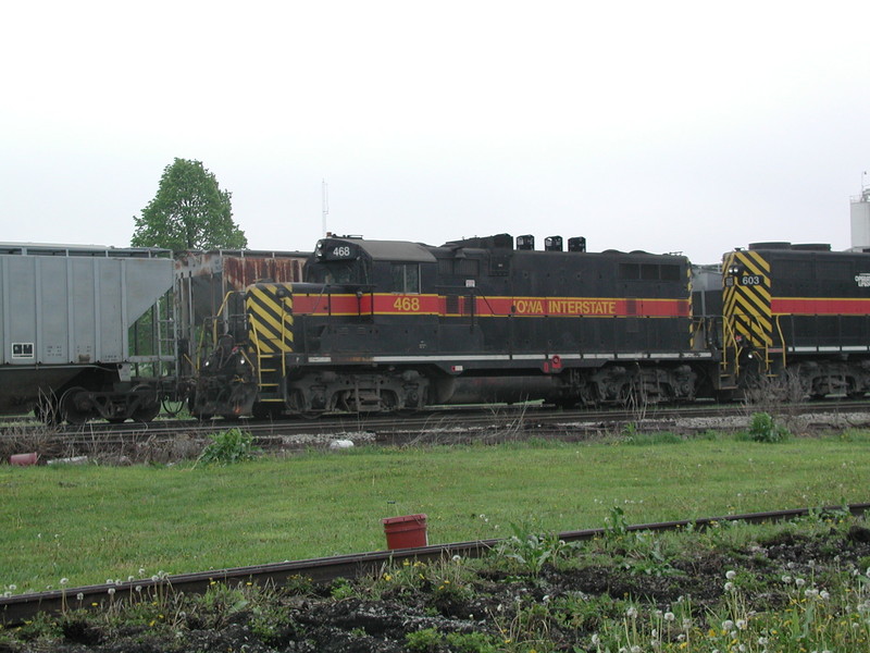 IAIS 468 at Altoona, IA on 05-May-2001