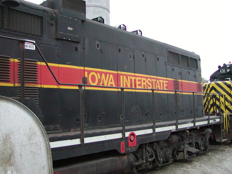 IAIS 468 at Council Bluffs, IA on 22-Oct-2001