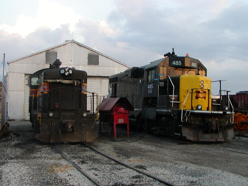 IAIS 485 at Council Bluffs, IA on 19-Apr-2005