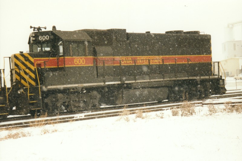 IAIS 600 at Altoona, IA on 27-Nov-1996