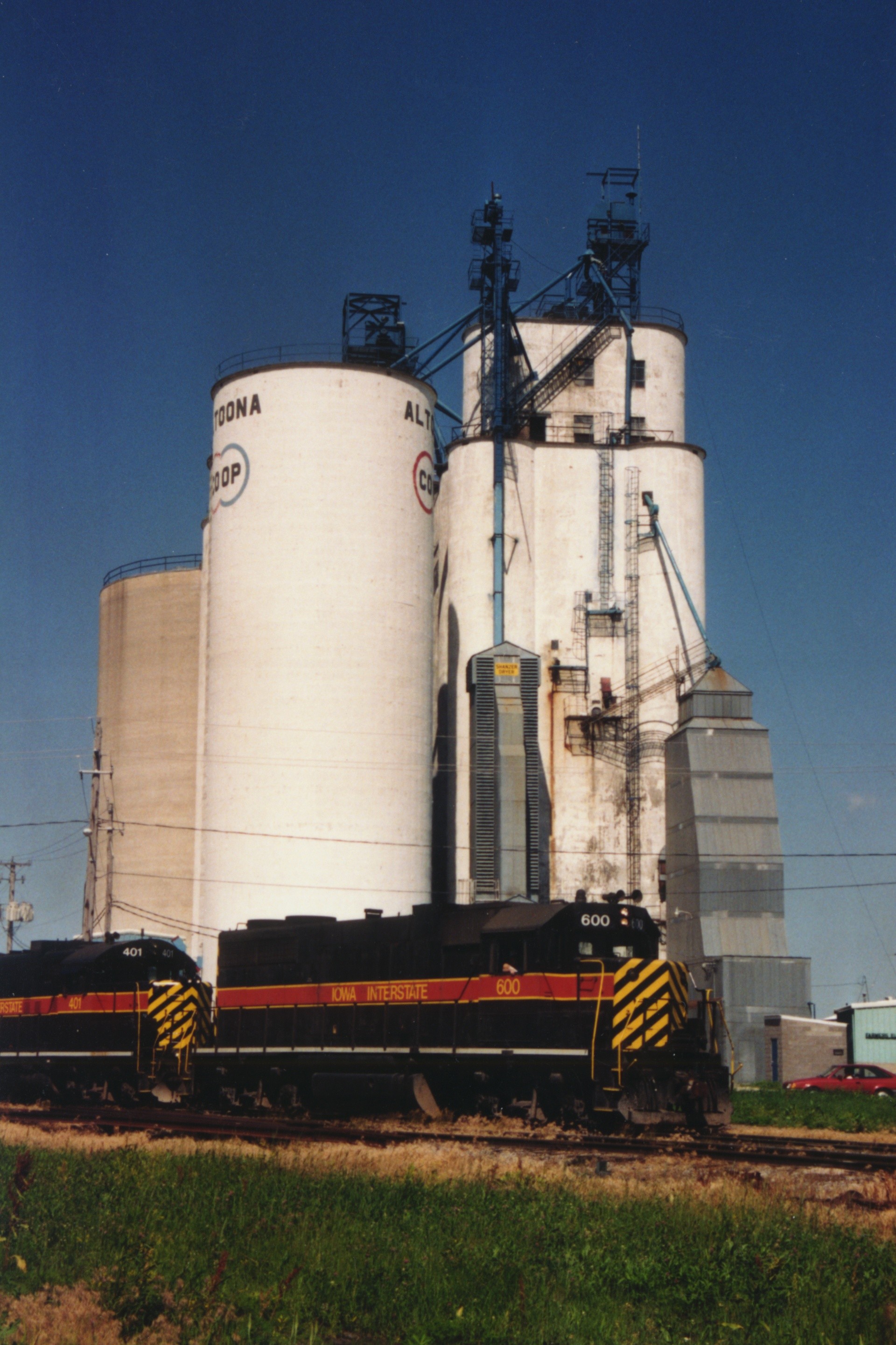 IAIS 600 at Altoona, IA on 01-Jun-1993