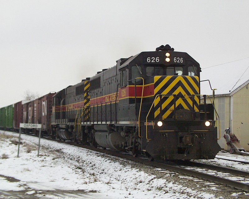 IAIS 626 at Oxford, IA on 19-Mar-2000