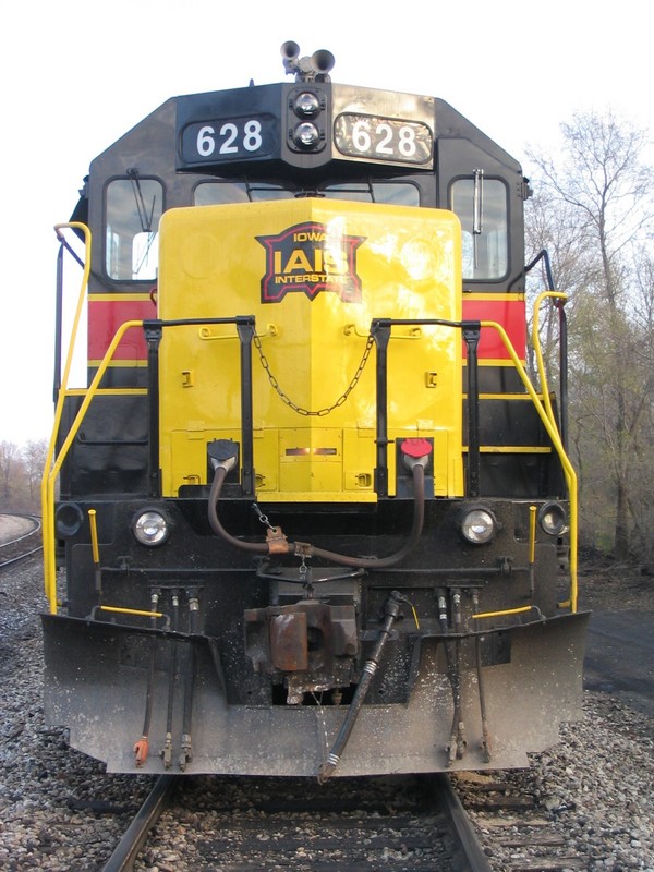 IAIS 628 at Bureau, IL on 21-Nov-2004