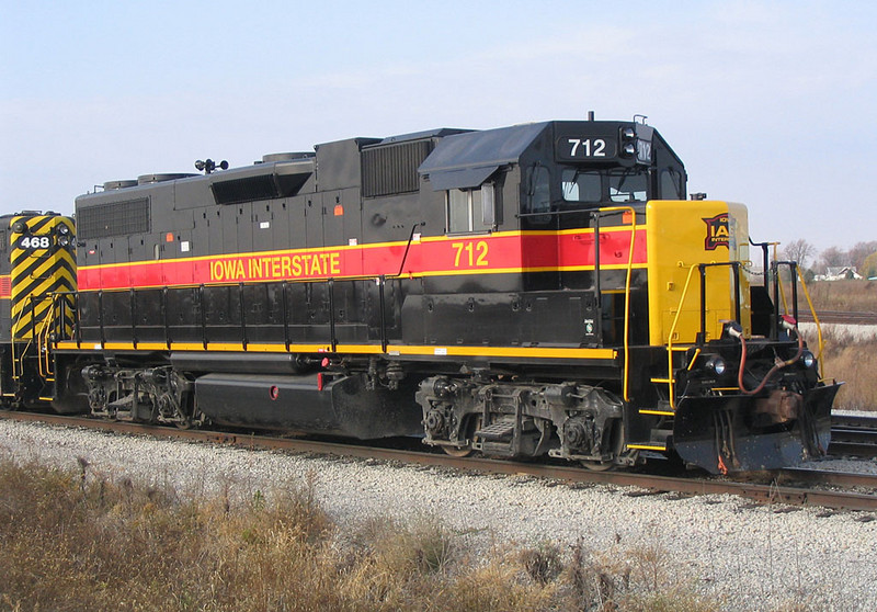 IAIS 712 at Newton, IA, on 12 Nov 2005