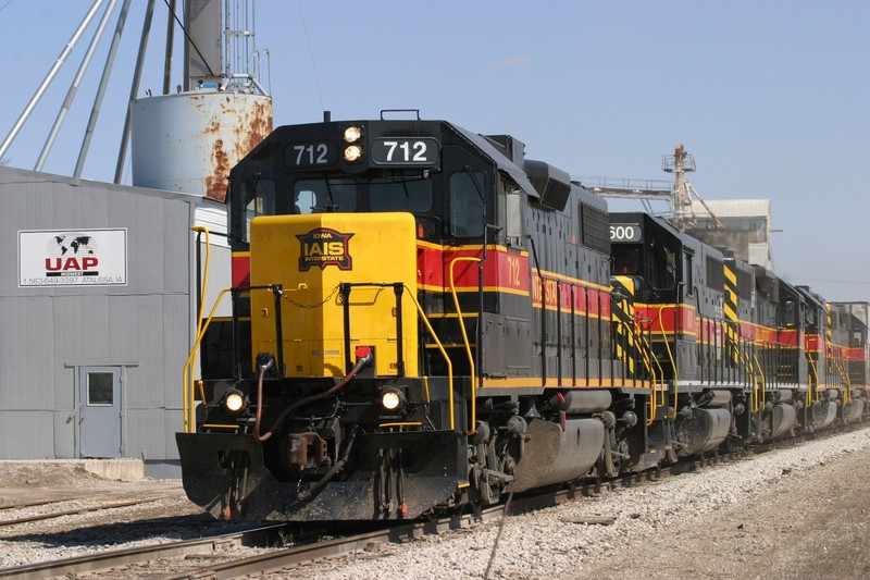 IAIS 712 at Atalissa, IA on 16-Mar-2005