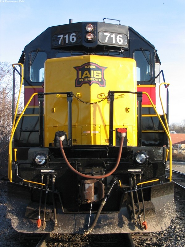 IAIS 716 at Rock Island, IL on 21-Dec-2004