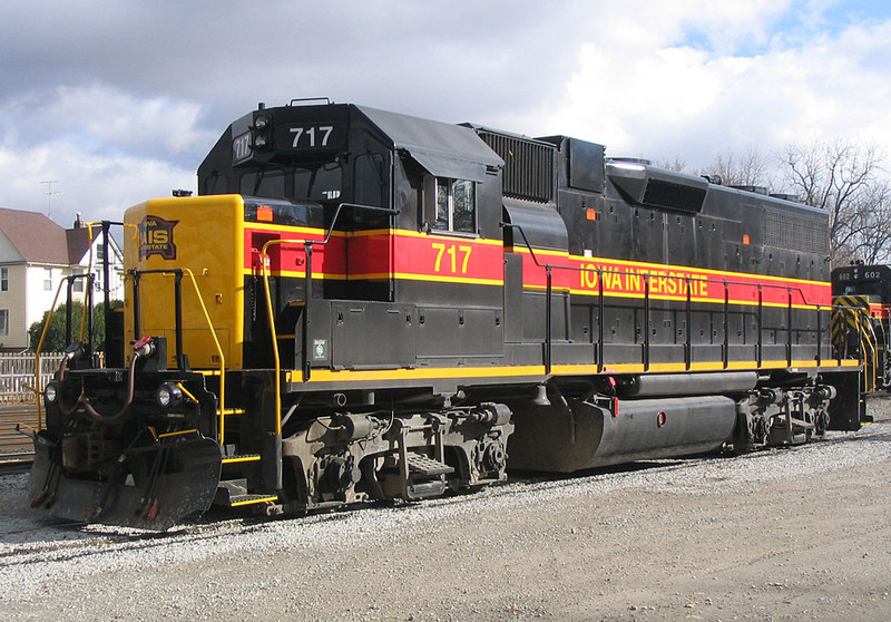 IAIS 717 at Iowa City, IA on 13-Nov-2005