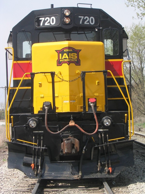 IAIS 720 at Wilton, IA on 16-Apr-2005