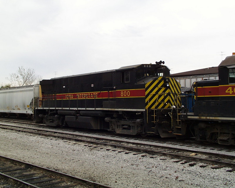 IAIS 800 at Iowa City, IA on 01-Oct-2000