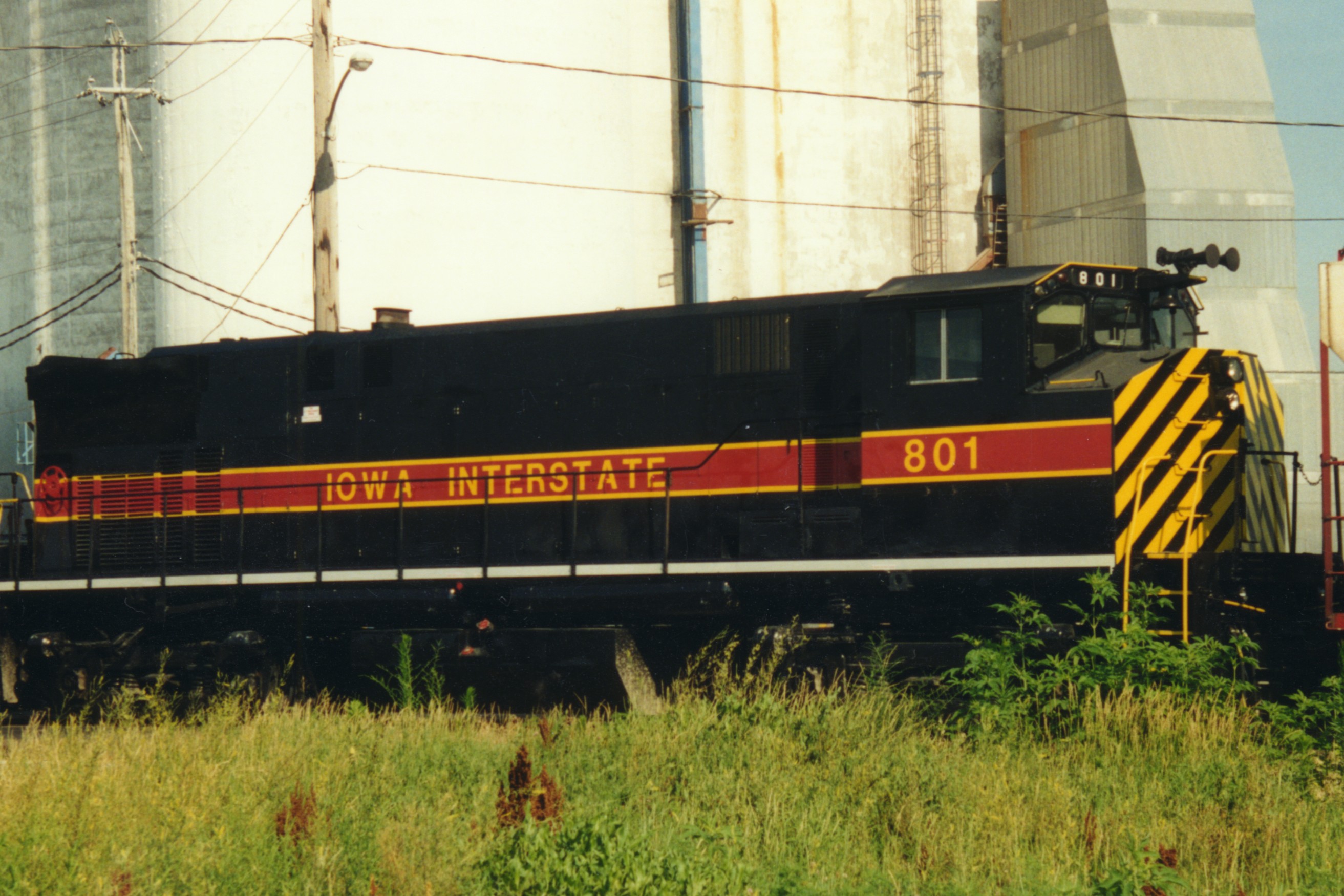 IAIS 801 at Altoona, IA on 11-Jul-1994