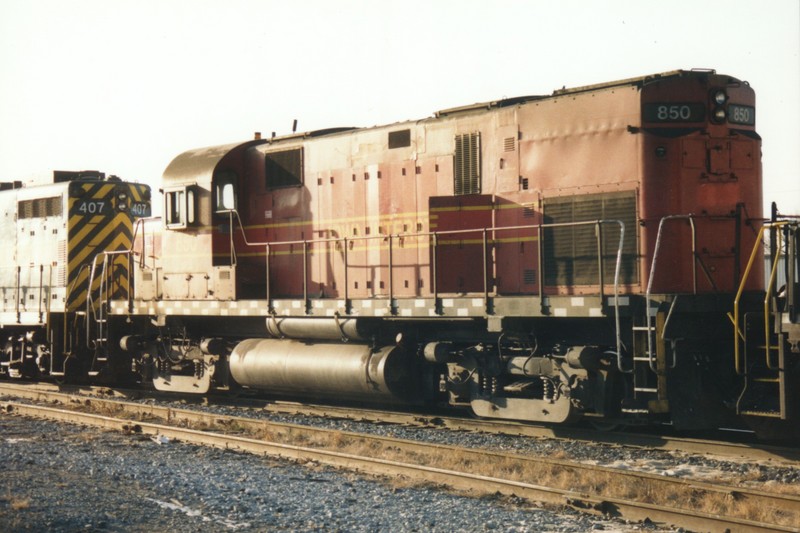 IAIS 850 at Altoona, IA on 19-Dec-1995