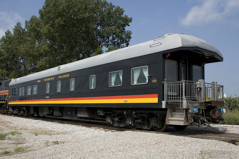 Roster of IAIS 100, the "Hawkeye," at Wilton, IA.  21-Aug-2007.