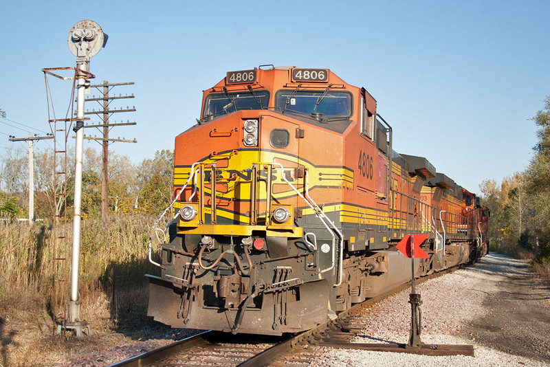 A set of BNSF power follows IAIS 500 into the yard to pick up a unit train.