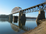 Main span of the Ill. River Bridge- not your typical industrial shortline bridge!  Feb. 14, 2006.