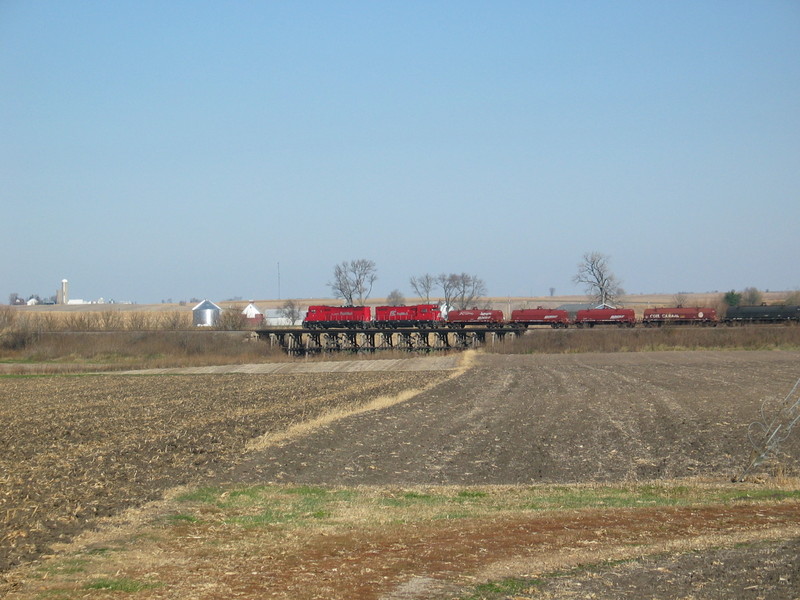 Cool trestle south of Zearing, Nov. 3, 2006.