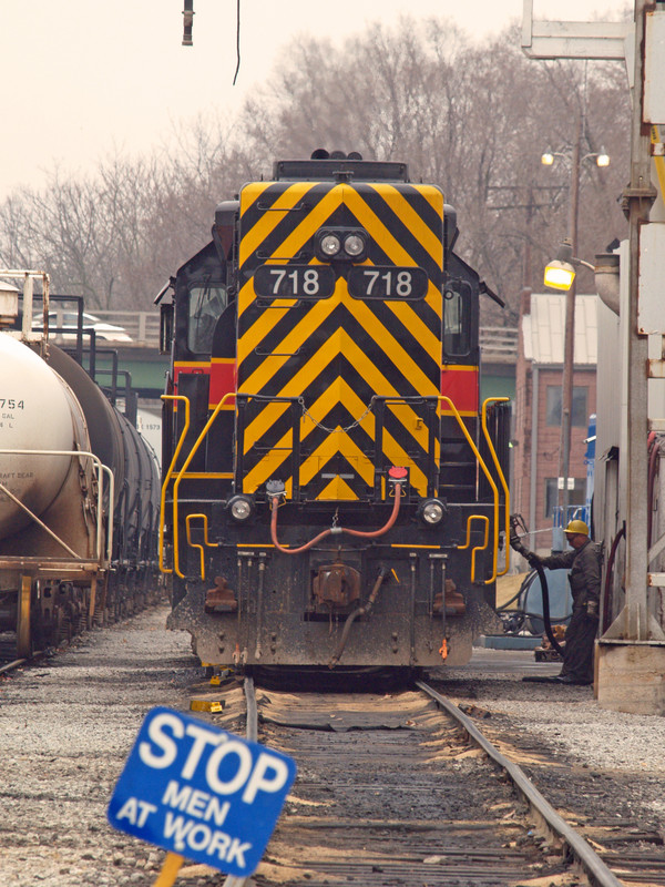 IAIS 718 Being Serviced at Iowa City, March 23, 2007