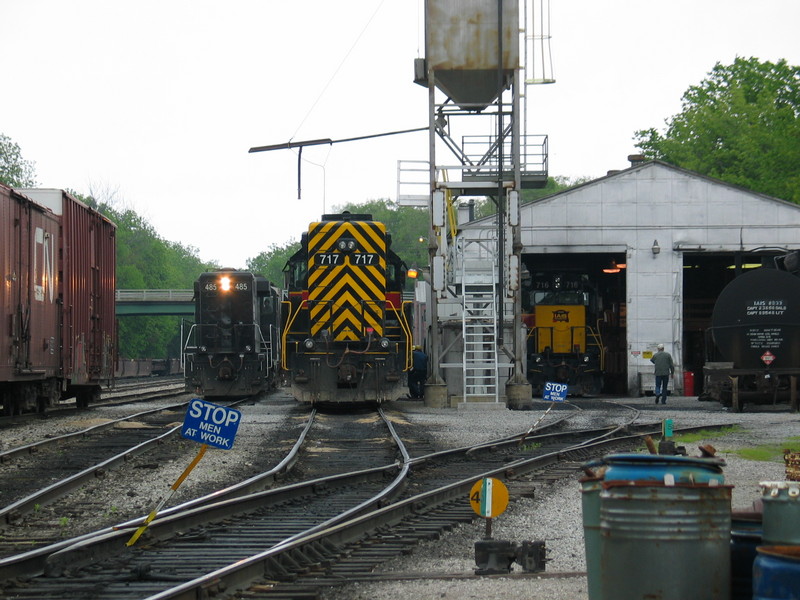 Iowa City enginehouse, May 15, 2006.