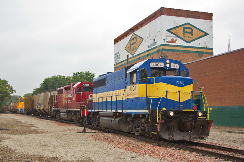 CP B73-16 @ Taylor St; Davenport, IA.  July 16, 2015