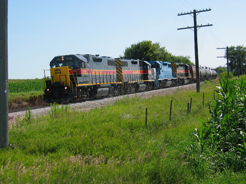Westbound RI turn at the 215 crossing east of Atalissa, July 13, 2007.