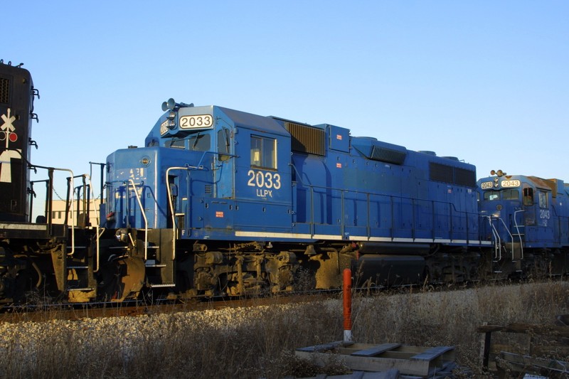 LLPX 2033 at Moline, IL on 26-Dec-2002