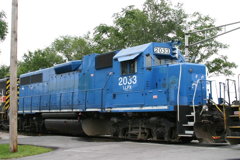 LLPX 2033 at Iowa City, IA on 07-Aug-2004