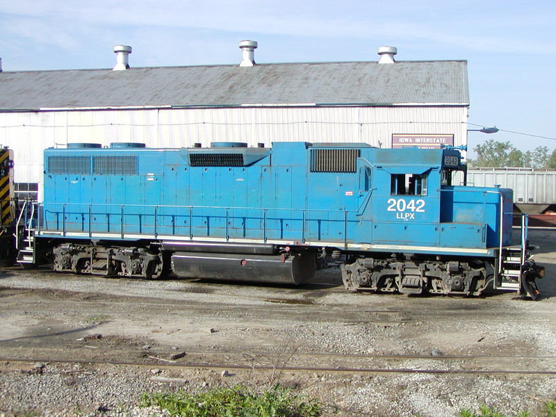 LLPX 2042 at Council Bluffs, IA on 30-May-2002