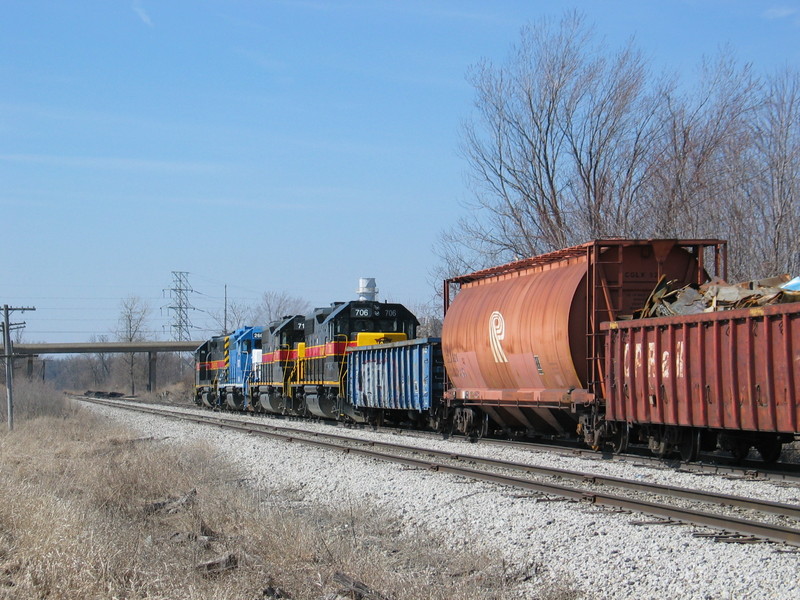 Heading west down the siding, towards the Wilton overpass, March 18, 2007.