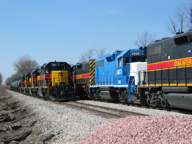 Through freights meet at N. Star, March 18, 2007.