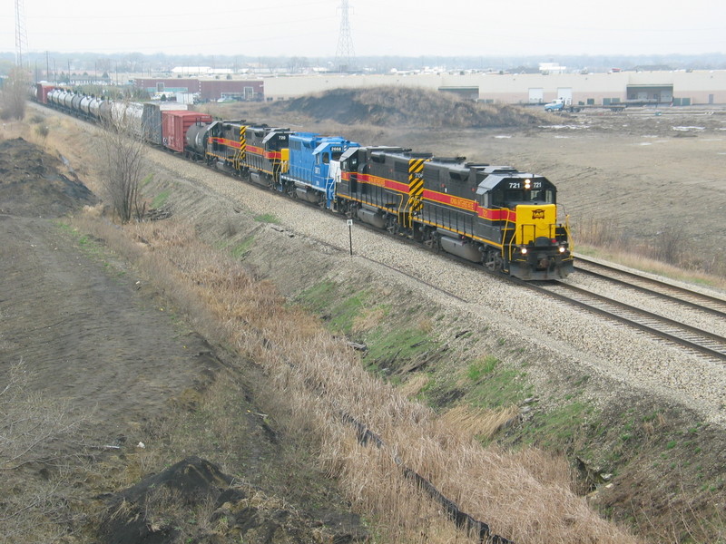 Approaching the Rte. 45 overpass east of Mokena.