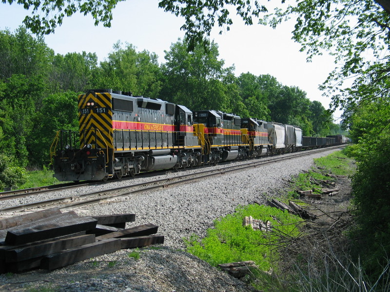 West train on N. Star siding, May 21, 2007.  The crew has cut off the two lead 700s in preparation for swapping power around.