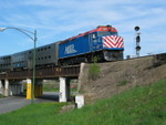 Looking east as a suburban train comes around the curve onto the sub. line at Gresham, May 3, 2007.