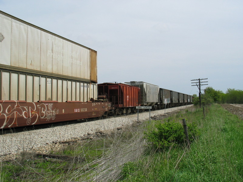 CSXUs, Ballast load, cement and stone empties.