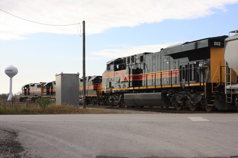 The west train power passing the DPU motor at Marengo