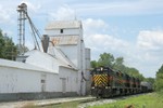 I'm thinking the unintentional theme for the day was grain elevators, though in Iowa it's rather unavoidable.  Here's the old one at Oxford.  With that, we leave CBBI-31 and turn back north towards the ICCR-01.