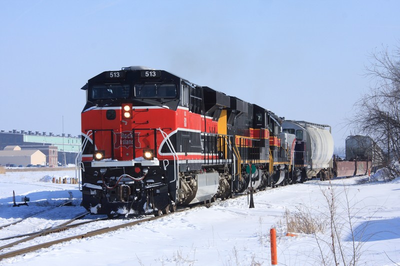 Thanks to a tip from Erik on the list, I knew 513 would be leading BICB-27 on Tuesday, and that it was just out of Silvis.  So, after the BNSF, we headed for Silvis.