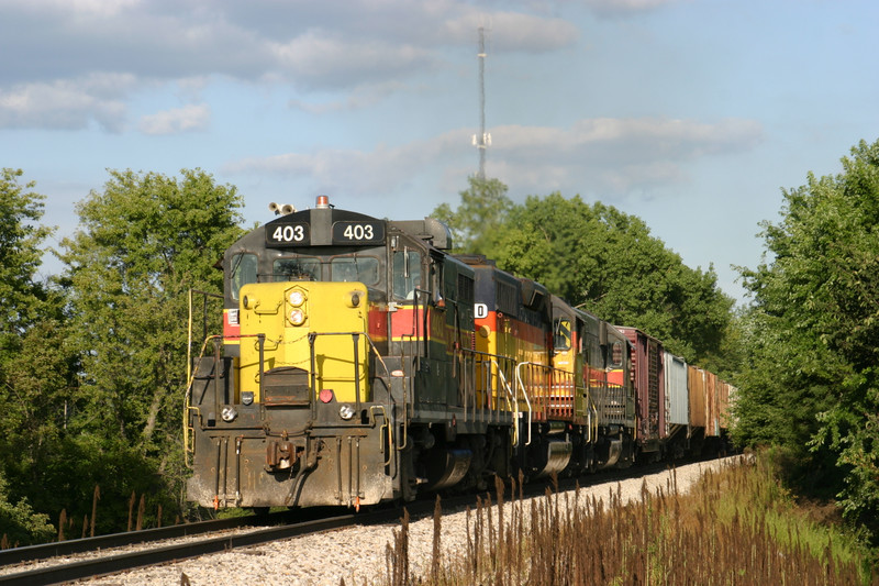 IAIS 403 with the BICB at Homestead, IA, on 6-Aug-2004