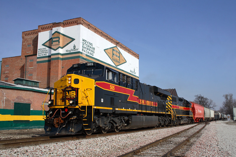 #505 West with a BICB train at Missouri Division Junction, Davenport, Iowa 02/25/09.