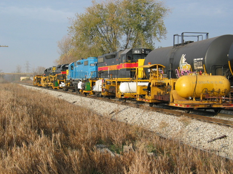 Pulling west down the siding.