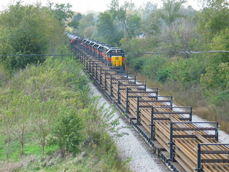 East train pulls up N. Star siding, past the rail train on the main.  Oct. 5, 2007.