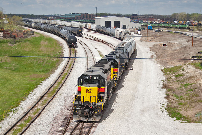 RISW-06 works the yard at Silvis, IL.