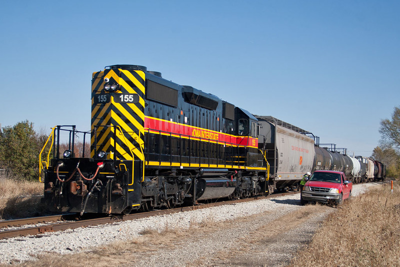 SISW-11 waits at Moline for CBBI.