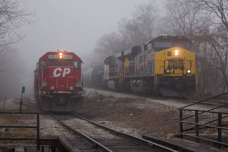 B73-21 waits for CBBI-20 @ Mo Div Jct  Davenport, IA.