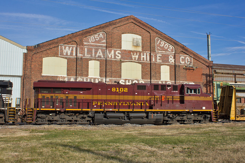 NS 8102 @ Moline, IL.