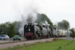 Coming over the Y-40 grade crossing just east of Walcott, IA