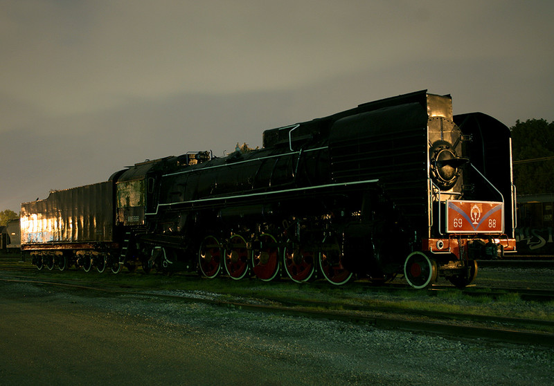 The 6988 in Rock Island on 10-Jul-2006.