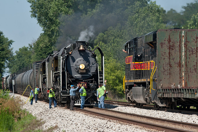 The QJ's hold the main at North Star while BICB-19 passes with the 510.