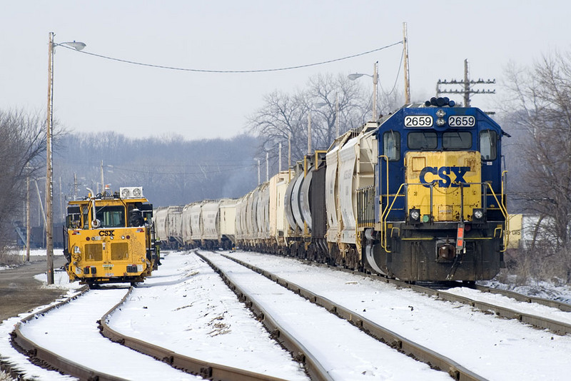 CSX J745's "caboose" @ Ottawa, IL.