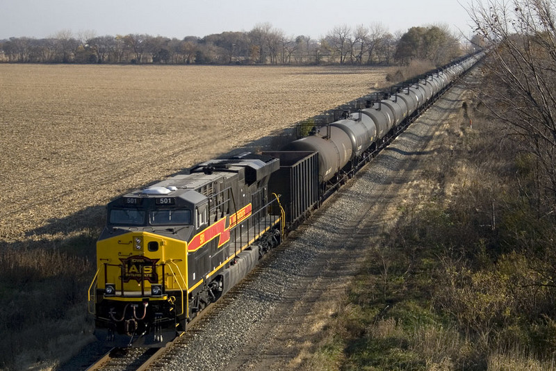 IAIS 501 as DPU on RICSXU-05, east of Morris, IL.